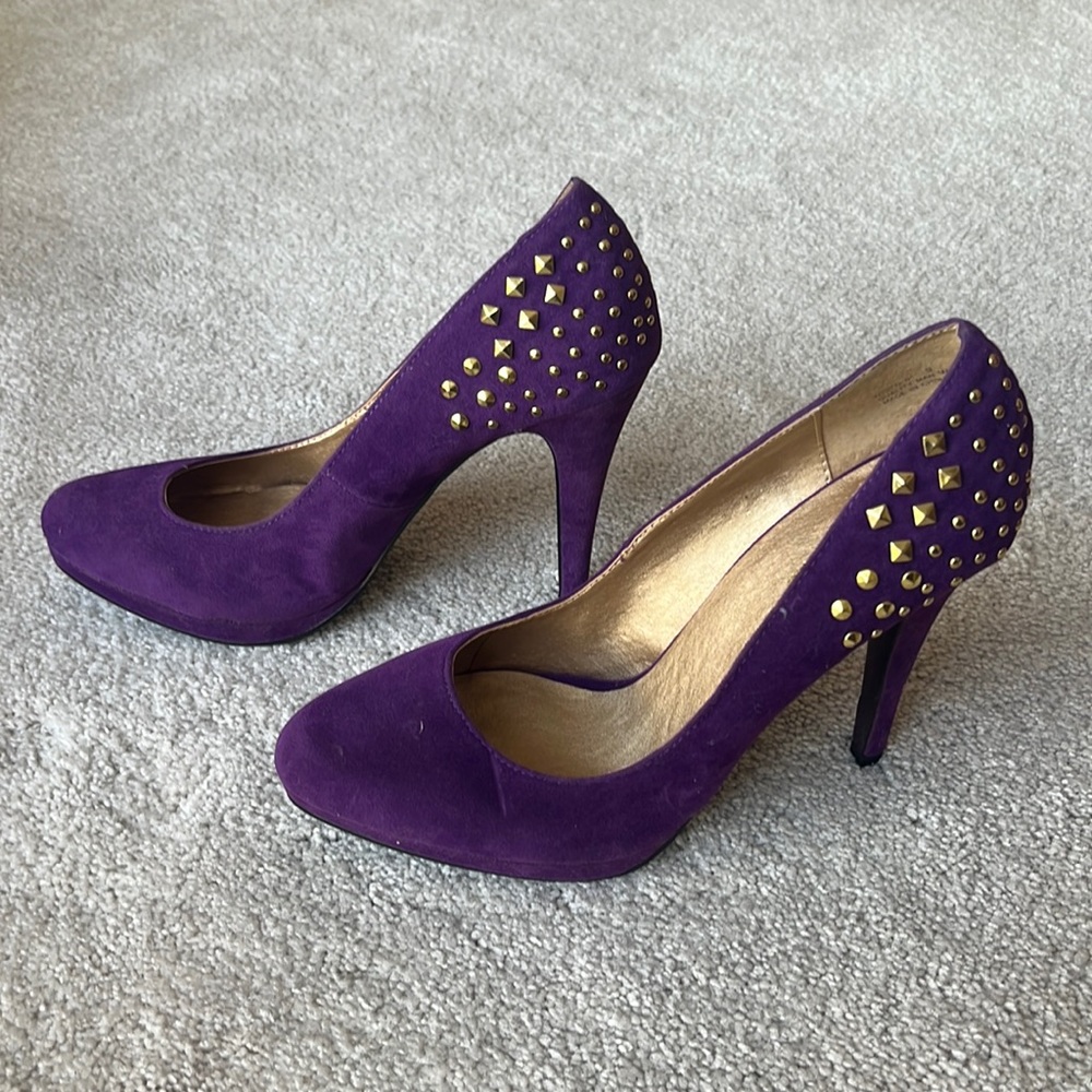 Purple and gold stuffed heels. Never been worn